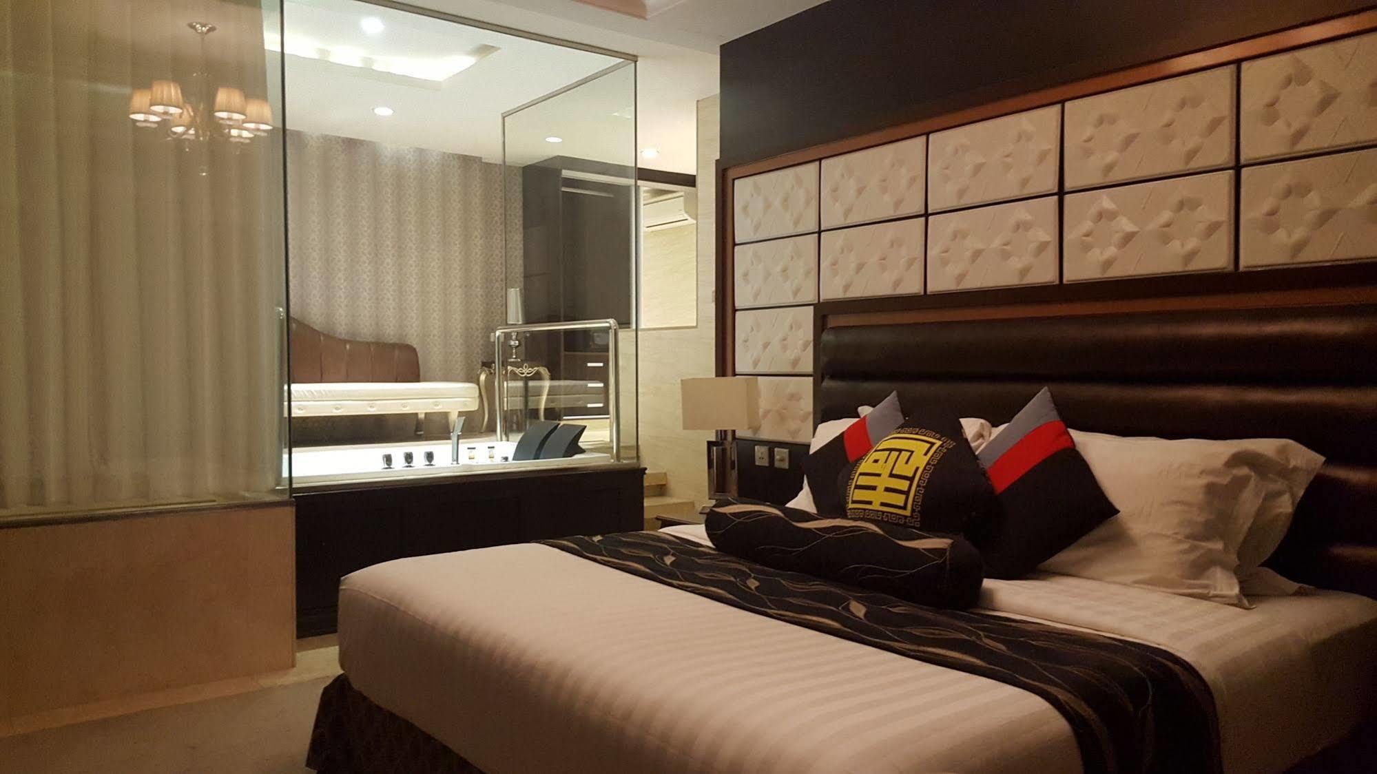 Prime Hotel 4*
